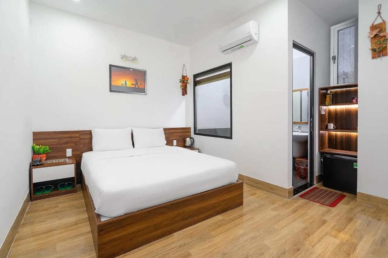 Nguyen Huong Hotel Da Nang 3*,  Vietnam