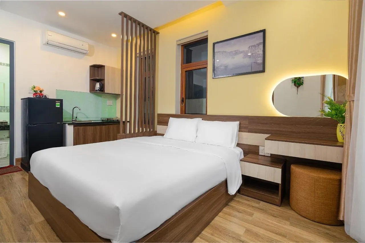 ***  Nguyen Huong Hotel Da Nang Vietnam