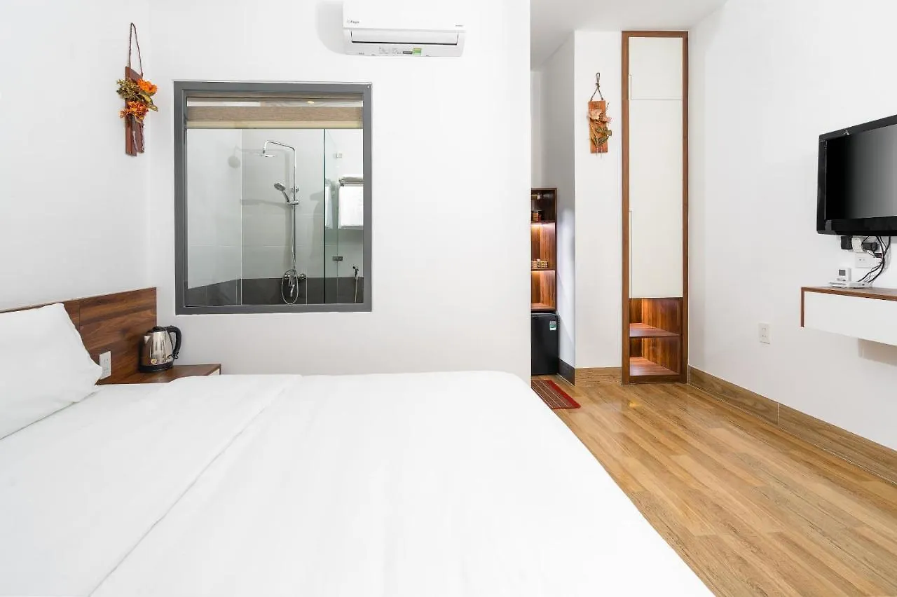 ***  Nguyen Huong Hotel Da Nang Vietnam