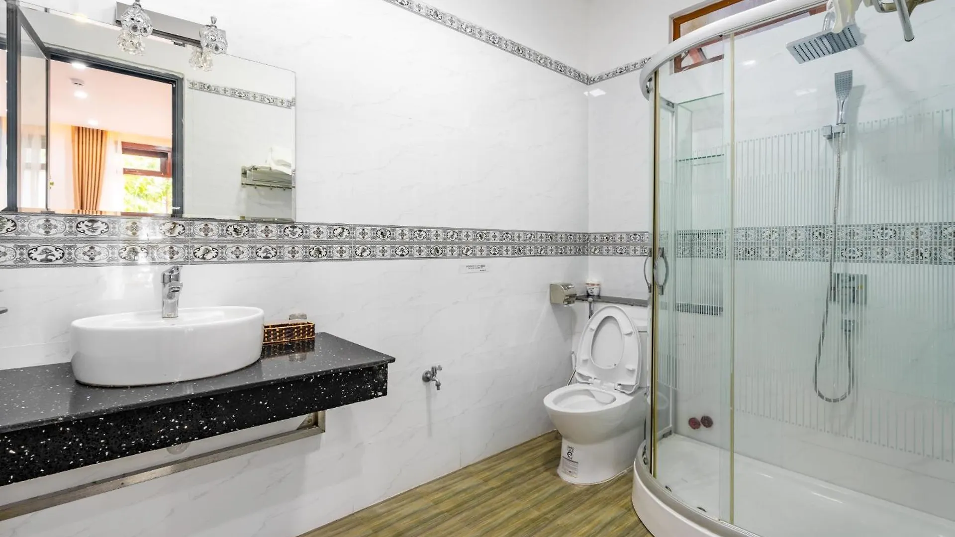 Nguyen Huong Hotel Da Nang Vietnam