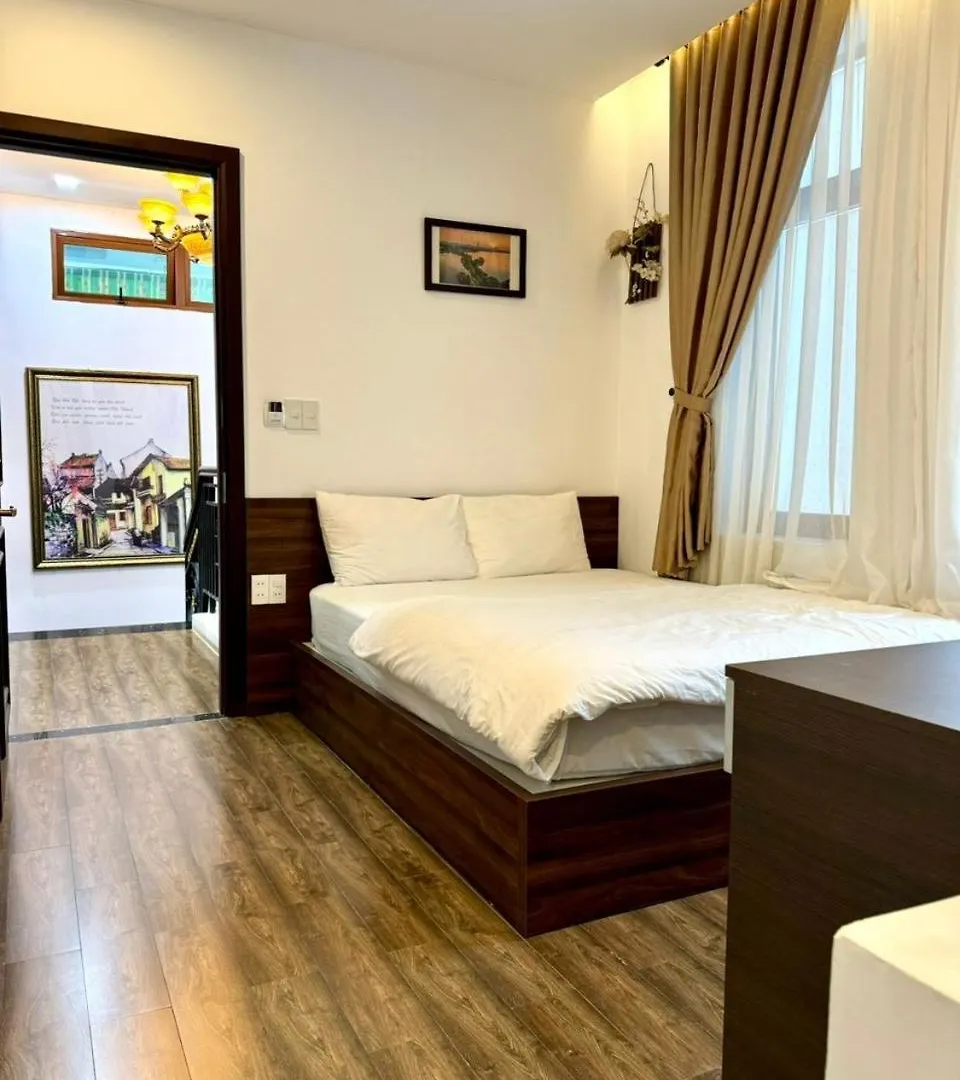 ***  Nguyen Huong Hotel Da Nang Vietnam